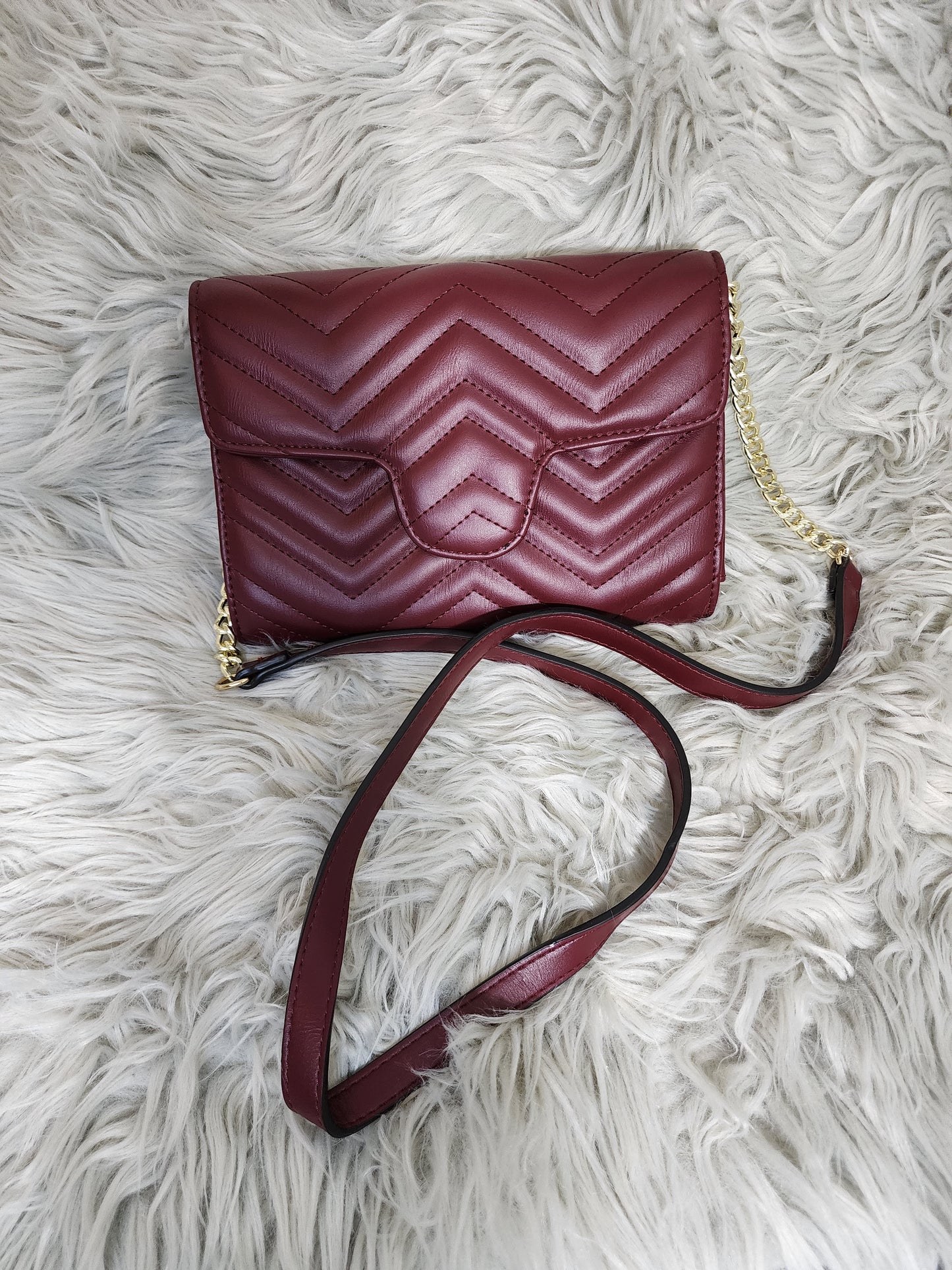 Zig Zag Crossbody