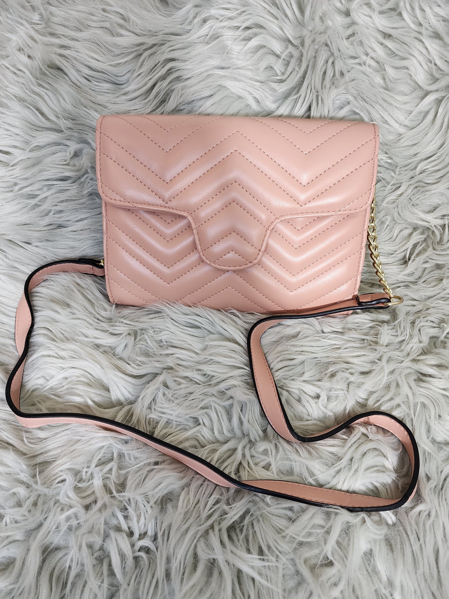 Zig Zag Crossbody